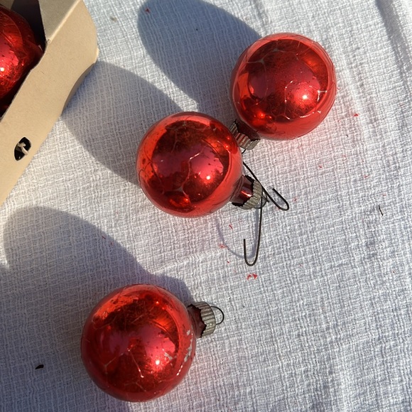 Vtg Shiny Brite Glass Christmas Tree Ornaments 12 USA made. - Picture 14 of 17